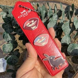 NWT Coach Enamel Pin Set – 3 Pieces (Lips & Bunny) F21651